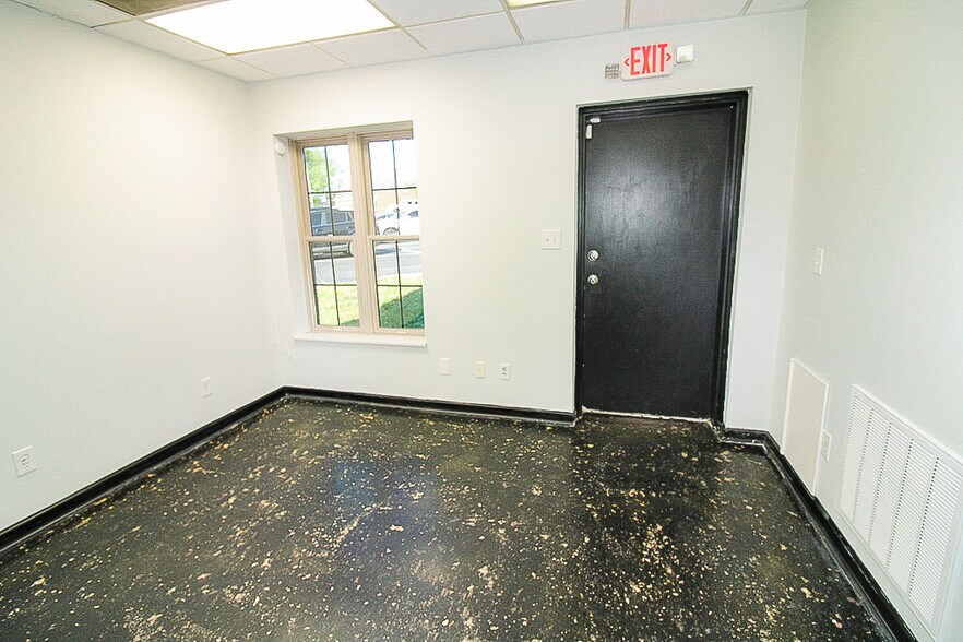 More Photos Of 5317 Stanton Rd, Knoxville Medical For Lease