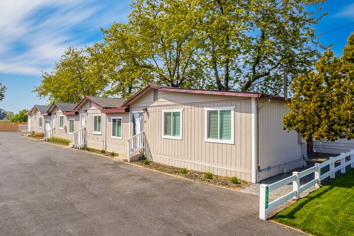 More Photos Of 6345 Bethel Island Rd, Bethel Island Apartments For Sale