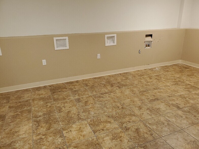 More Photos Of 4710 Eagleridge Cir, Pueblo Storefront Retail Office For Lease