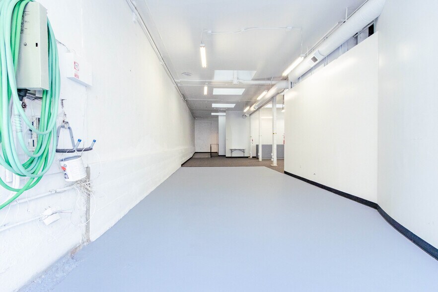 More Photos Of 604 3rd St, San Francisco Freestanding For Lease