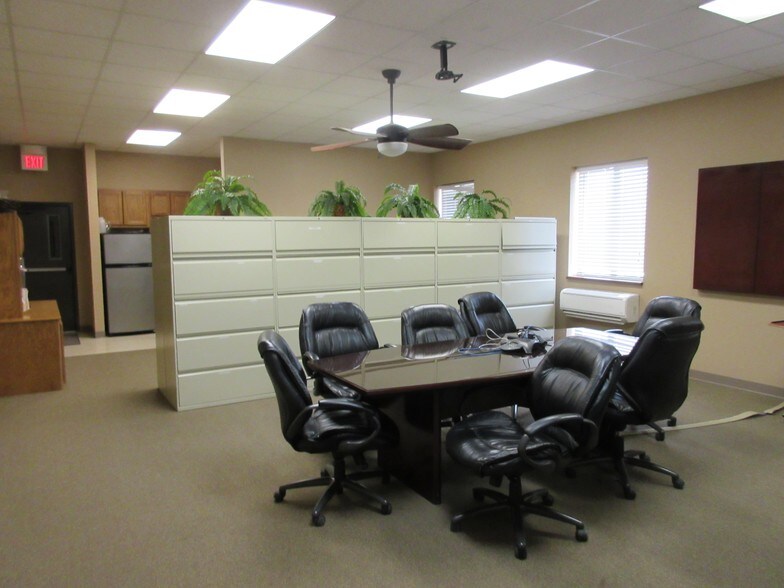 More Photos Of 1600 W Pancake Blvd, Liberal Warehouse For Sale