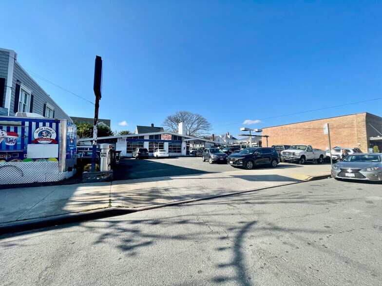 More Photos Of 441 Beach 129th St, Rockaway Park Service Station For Sale