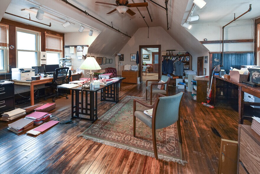 More Photos Of 4403 St Clair Ave, Cleveland Coworking Space