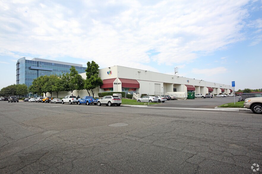 More Photos Of 800 N 10th St, Sacramento Unknown For Lease