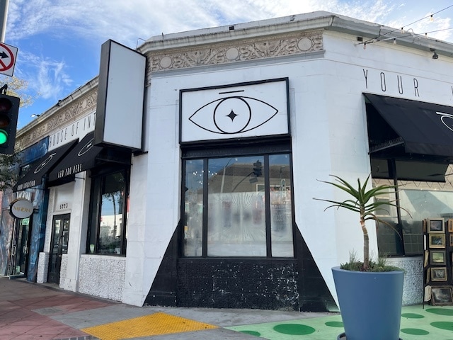 More Photos Of 5217-5223 Lankershim Blvd, North Hollywood Storefront Retail Office For Lease