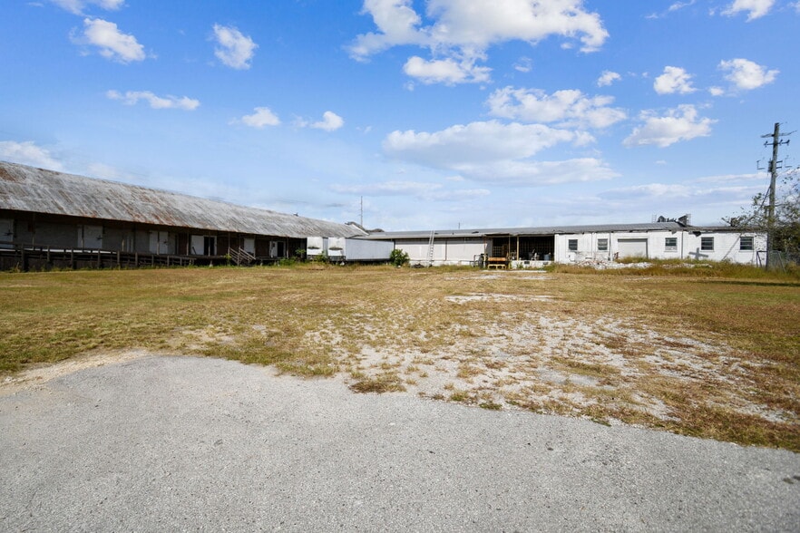 More Photos Of 160 W Haines Blvd, Lake Alfred Self Storage For Sale
