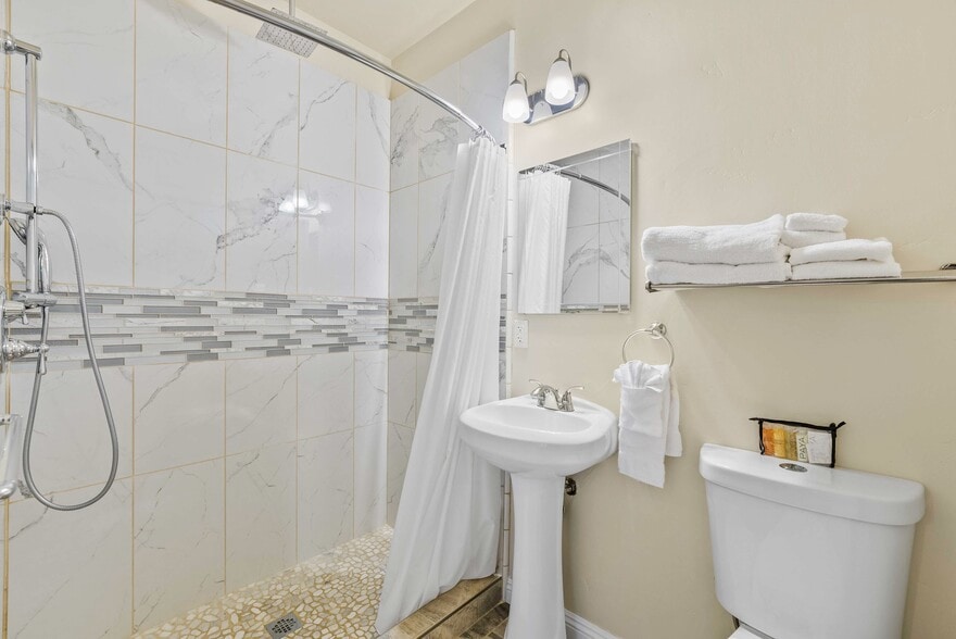 More Photos Of 266 Dolphin Dr, Whitethorn Hotel For Sale