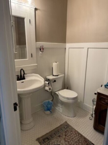 More Photos Of 118 S Greenwood St, Lebanon Office Residential For Sale