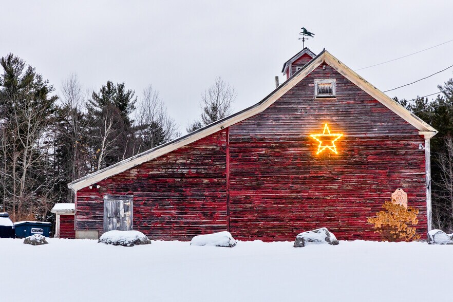 More Photos Of 54 Red Clover Ln, Mendon Hotel For Sale