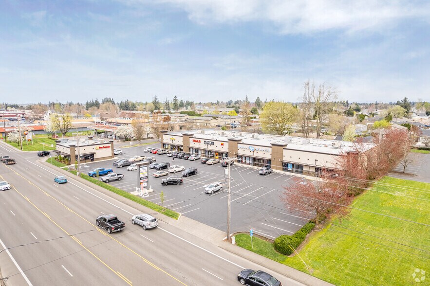 More Photos Of 1410-1440 Lancaster Dr NE, Salem Storefront Retail Office For Sale