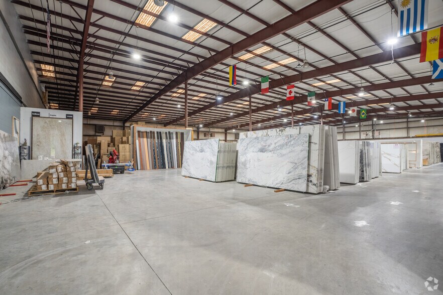 More Photos Of 740 Veterans Memorial Hwy SE, Mableton Warehouse For Sale