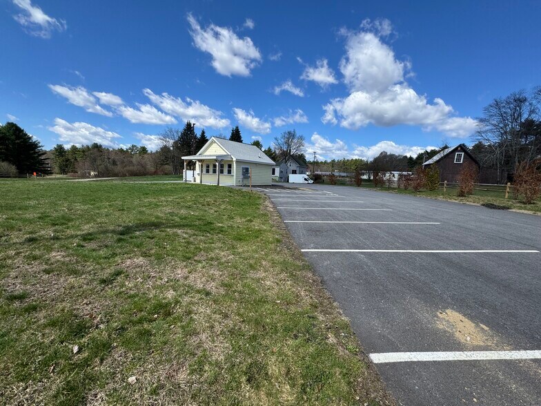 More Photos Of 36 Windymere Dr, Epsom General Retail For Lease