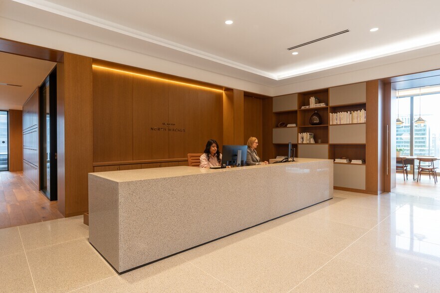 More Photos Of 110 N Wacker Dr, Chicago Coworking Space