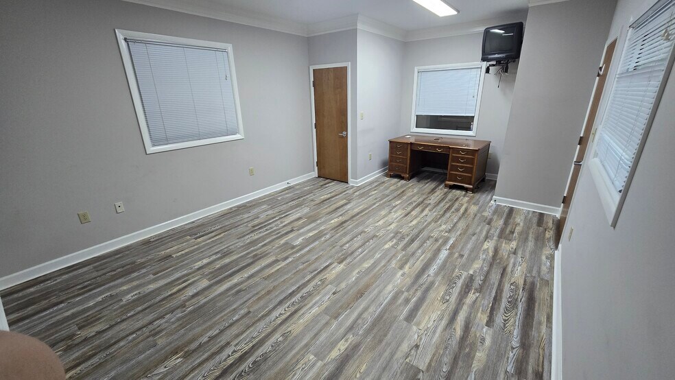 More Photos Of 2704-2706 S Main St, Concord Light Distribution For Sale