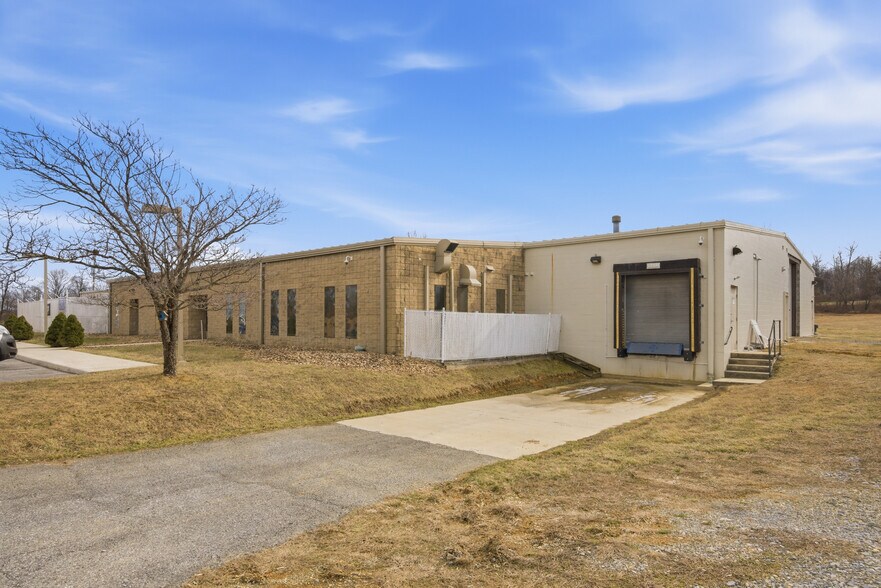 More Photos Of 5190 Dominion Dr, Dublin Warehouse For Sale