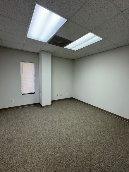 More Photos Of 6283 Park South Dr, Bessemer Office Residential For Lease