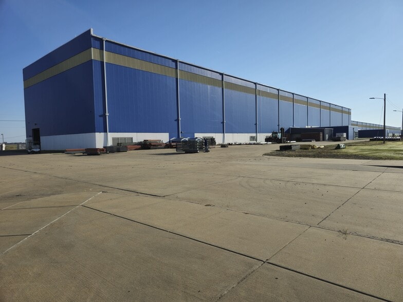 More Photos Of 1001 Schulz Blvd, Robinsonville Manufacturing For Lease
