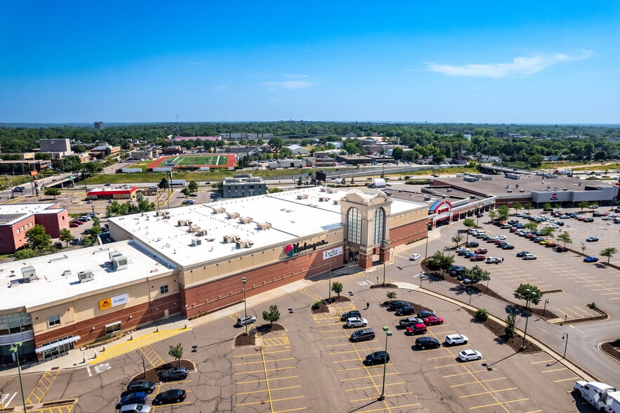 More Photos Of 1390-1440 W University Ave, Saint Paul Unknown For Lease