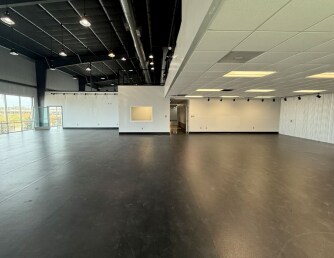 More Photos Of 15102 Interstate 45, Conroe Showroom For Sale