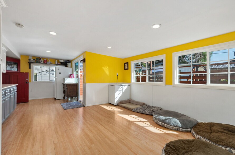 More Photos Of 20292 Riverside Dr, Newport Beach Specialty For Sale