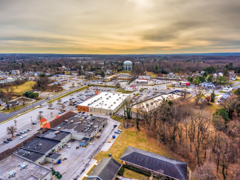 More Photos Of 2-152 Chartley Dr, Reisterstown Unknown For Lease