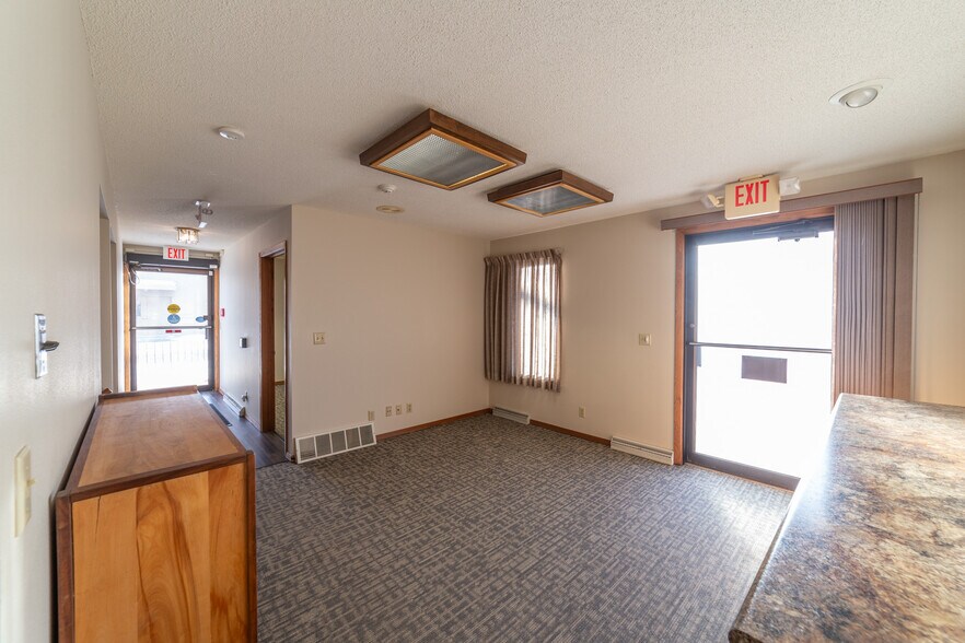 More Photos Of 605 Scott St, Wausau Office For Sale