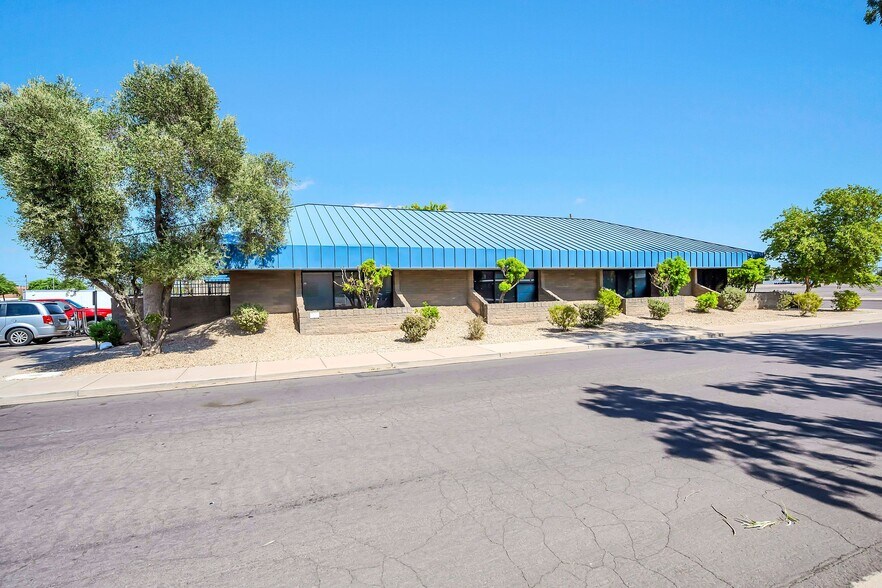 More Photos Of 145 E University Dr, Mesa Office For Lease