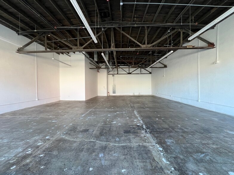More Photos Of 104 E Central Ave, Temple Office For Lease