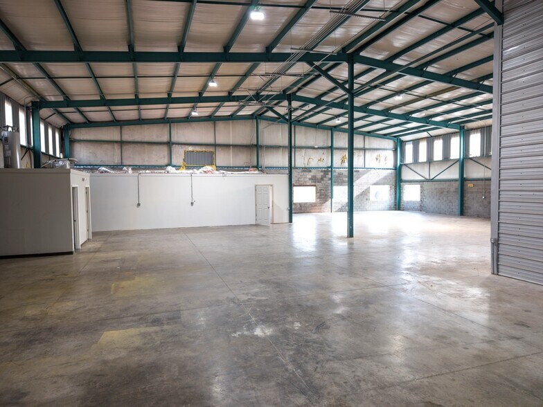 More Photos Of 3275 Newport Hwy, Sevierville Warehouse For Sale