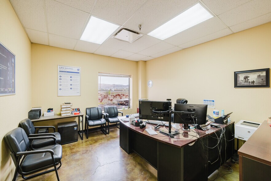 More Photos Of 1345 Water St, Elko Warehouse For Lease