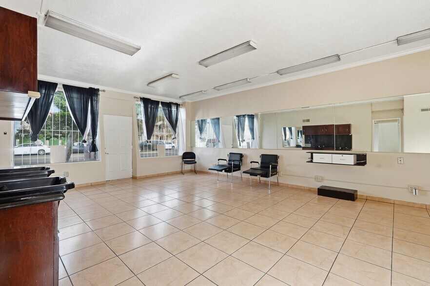 More Photos Of 2048-2050 W Florence Ave, Los Angeles Office For Sale