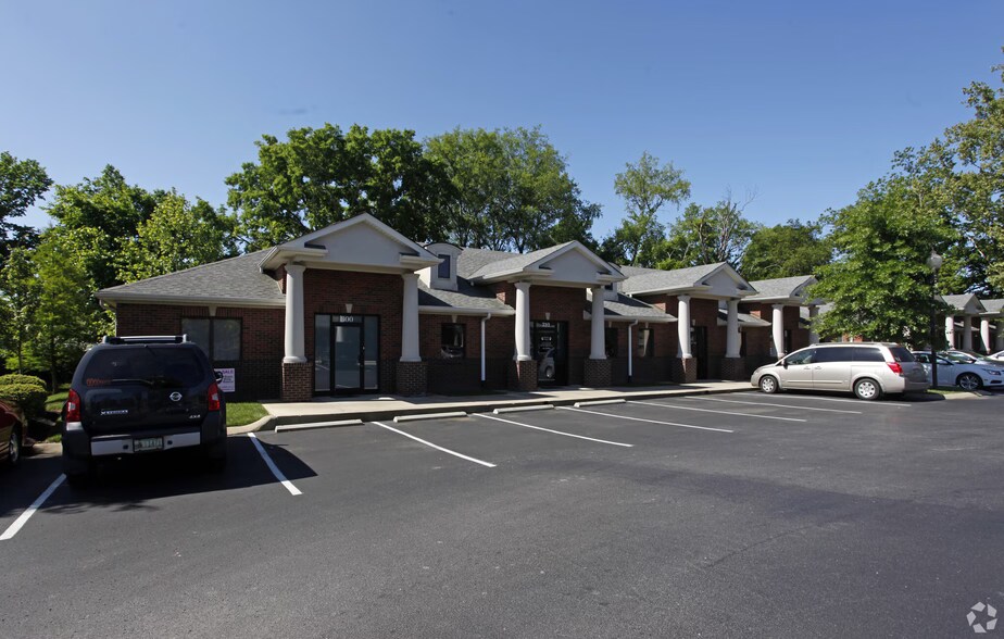More Photos Of 400 Sugartree Ln, Franklin Office For Sale