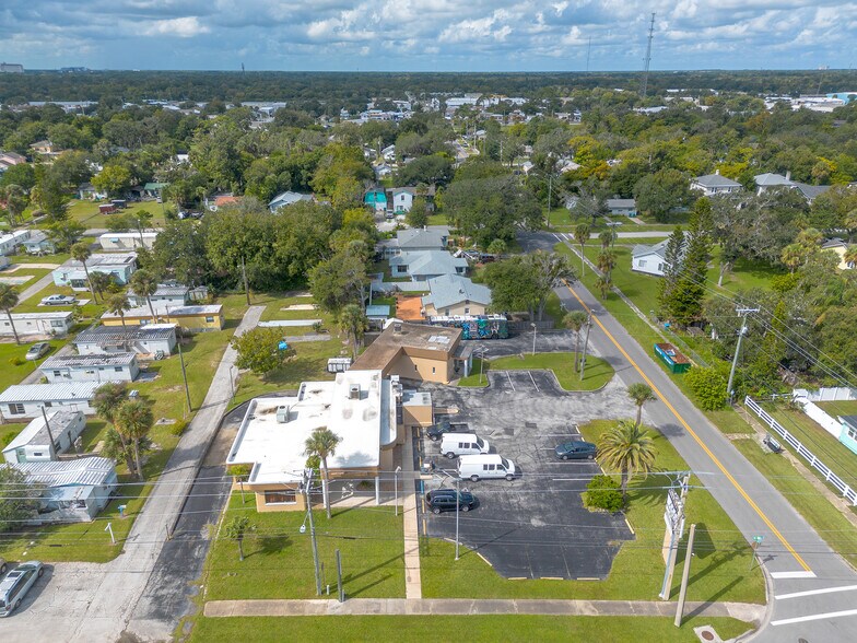 More Photos Of 258 Riverside Dr, Daytona Beach Storefront Retail Office For Sale