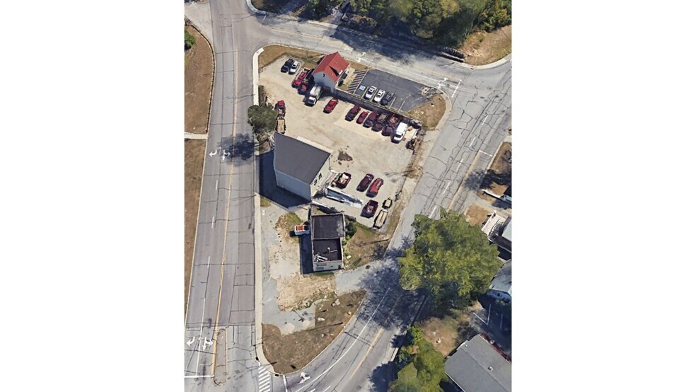 More Photos Of 36 North St, Groton Flex For Sale