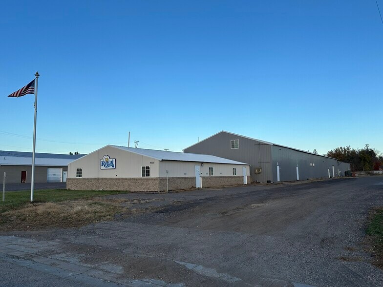 Primary Photo Of 26615 Fallbrook Ave, Wyoming Warehouse For Sale