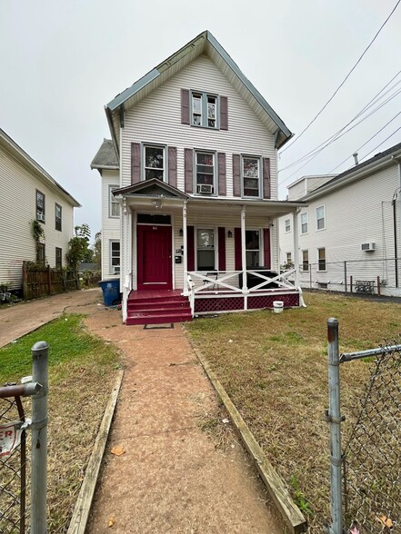 Primary Photo Of 278 Exchange St, New Haven Apartments For Sale