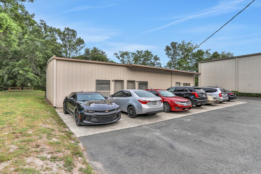 More Photos Of 3787 Old Middleburg Rd, Jacksonville Office For Sale