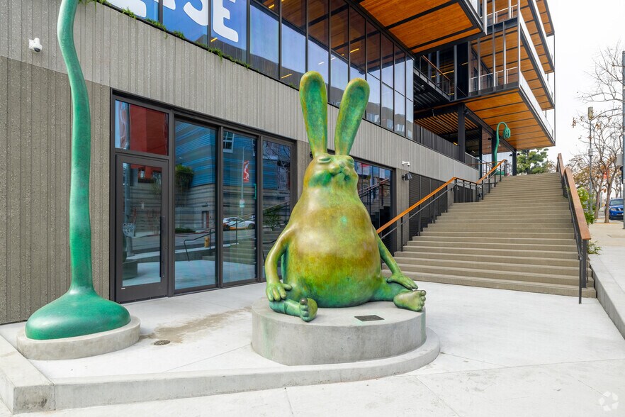 More Photos Of 843 N Spring St, Los Angeles Office For Sale