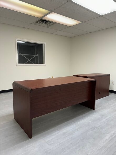 More Photos Of 9312 Madison Blvd, Madison Warehouse For Lease