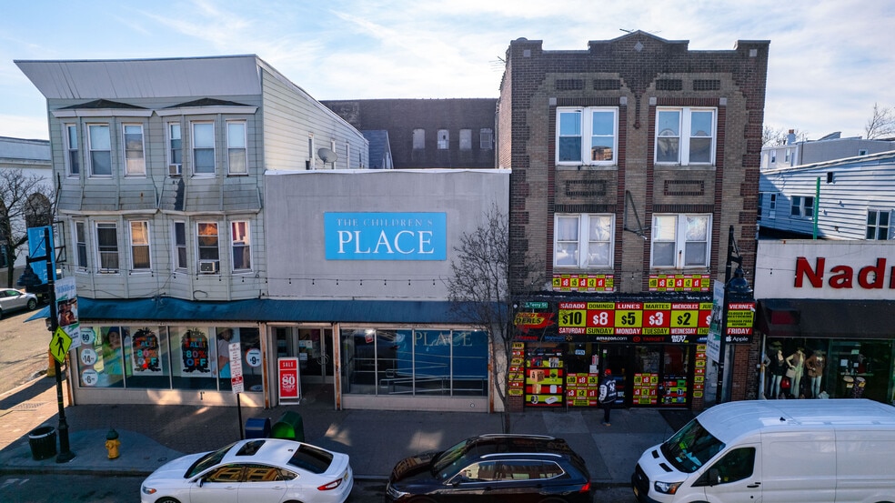 More Photos Of , Newark Unknown For Sale