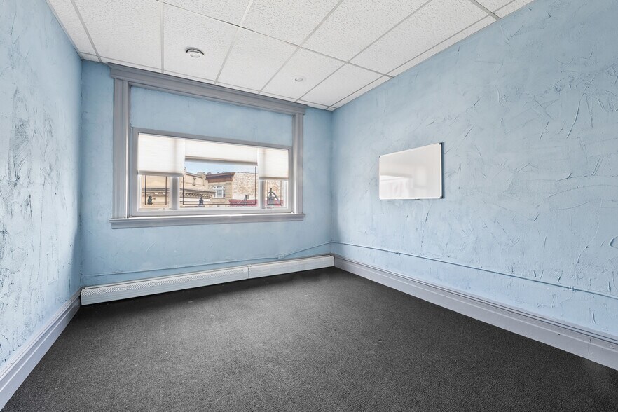 More Photos Of 507 32nd St, Union City Storefront Retail Office For Sale