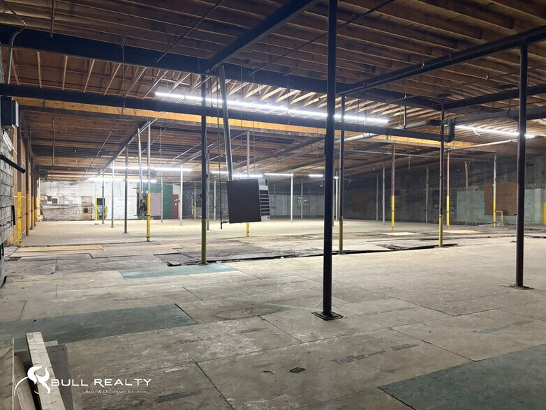 More Photos Of 406 Fourth Ave, Dalton Manufacturing For Sale