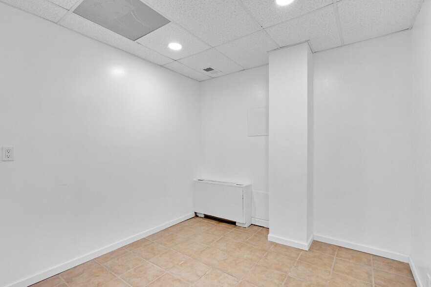 More Photos Of 5565 Columbia Pike, Arlington Multifamily For Sale