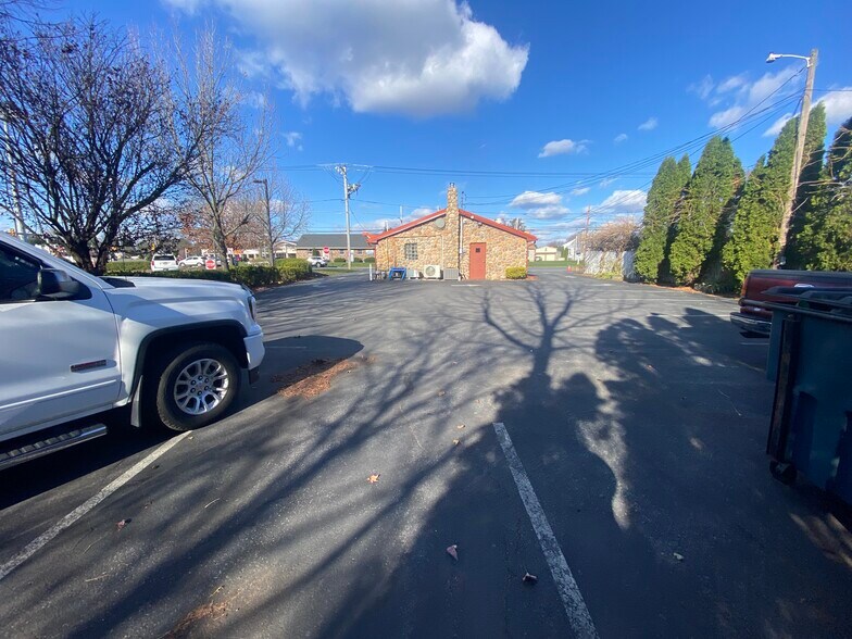 More Photos Of 2722 Easton Ave, Bethlehem Restaurant For Sale