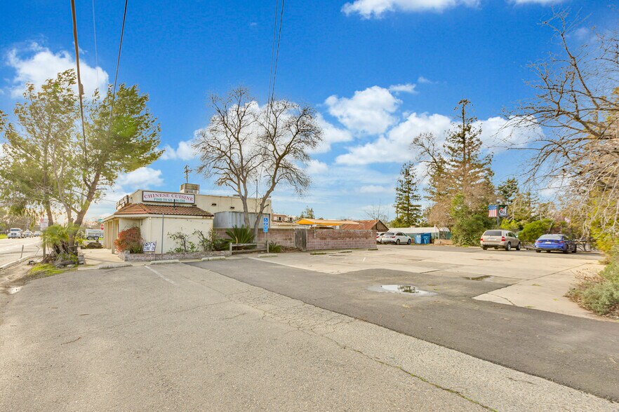 More Photos Of 9010 Grant Line Rd, Elk Grove Bar For Sale