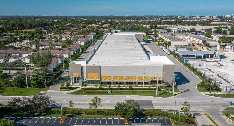 More Photos Of 2405 College Ave, Davie Warehouse For Lease
