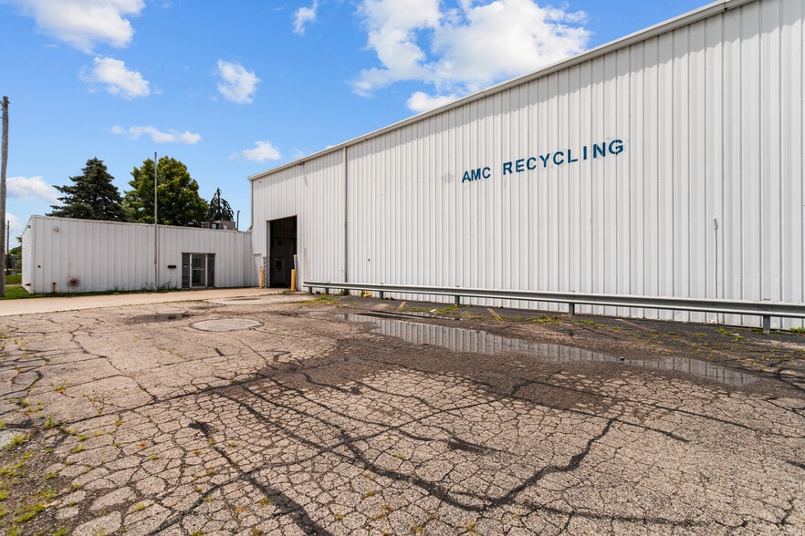 More Photos Of 2317 Washington St, Kokomo Warehouse For Sale