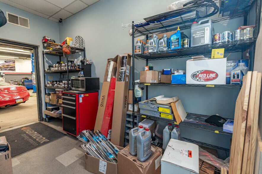 More Photos Of 2227 N 3rd Ave, Whitehall Service For Sale