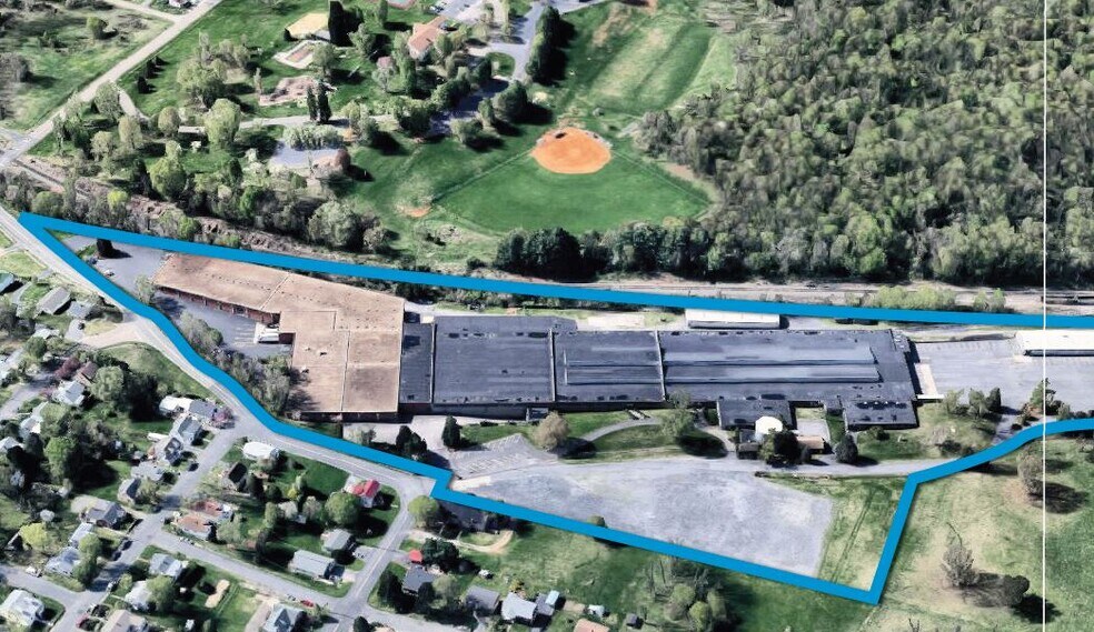 More Photos Of 600 Hays Ave, Staunton Distribution For Lease