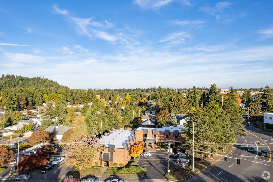 More Photos Of 8401 NE Halsey St, Portland Medical For Lease